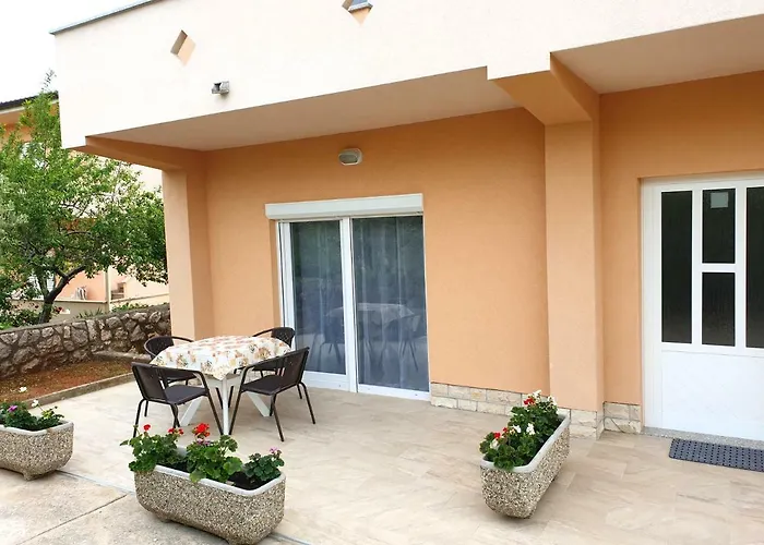 Elvira Krk Town