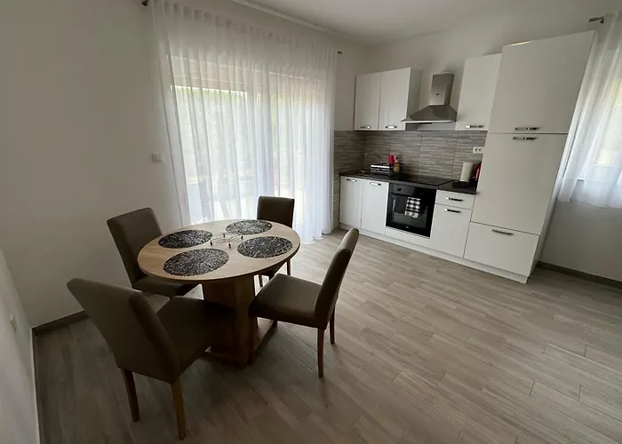 Elvira Apartamento