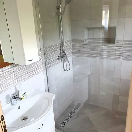 Elvira Apartment *